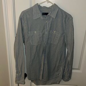 GAP Plaid Light Blue Casual Button Down Shirt